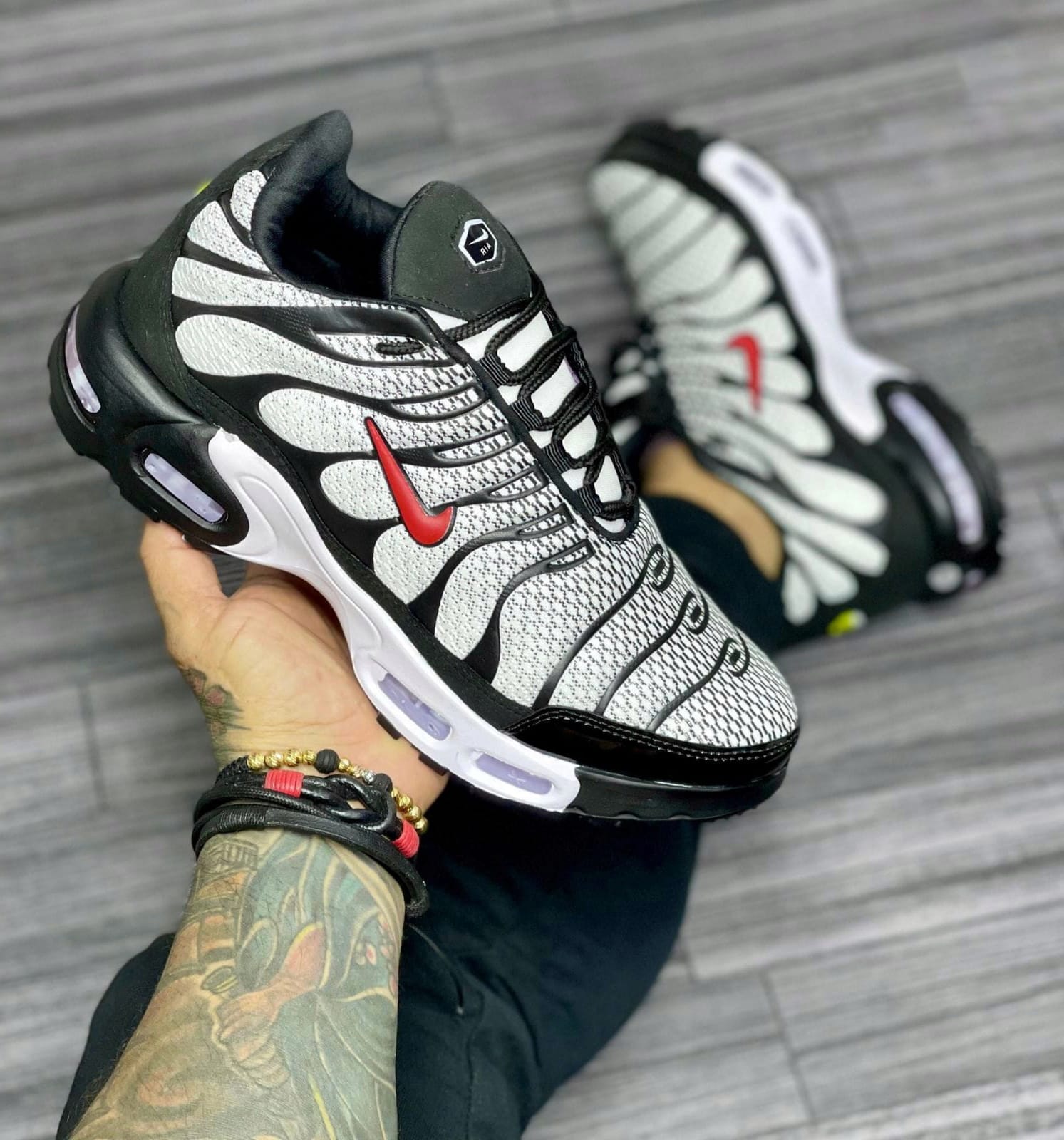 NIKE✔️TM Mt BLANCO NEGRO